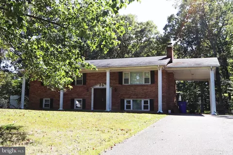 9343 Clifford Dr, White Plains, MD 20695