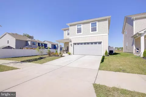 134 Charming Forest Ave, La Plata, MD 20646