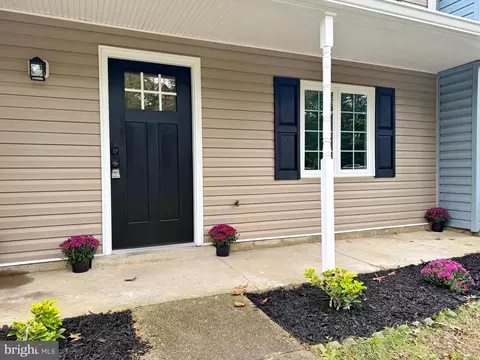 1610 Pin Oak Dr, Waldorf, MD 20601