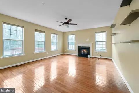 Living - 2993 Devonfield Ave, Waldorf, MD 20603 photo 1 of 5