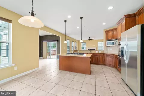 Entry Way - 2993 Devonfield Ave, Waldorf, MD 20603 photo 1 of 14