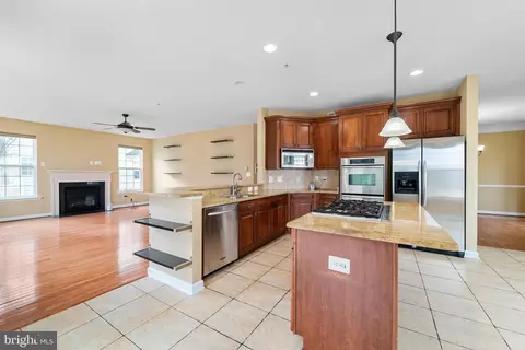 Kitchen - 2993 Devonfield Ave, Waldorf, MD 20603 photo 3 of 6