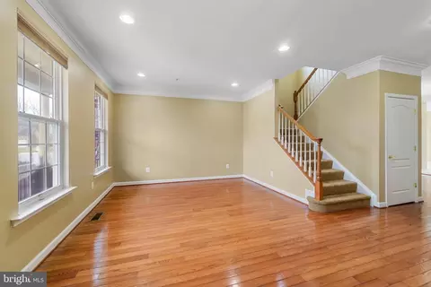 Living - 2993 Devonfield Ave, Waldorf, MD 20603 photo 2 of 5