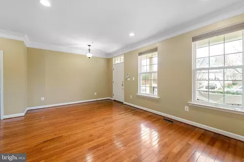 Living - 2993 Devonfield Ave, Waldorf, MD 20603 photo 3 of 5