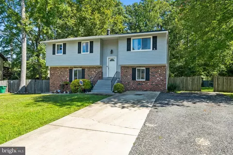 9016 Holly Ave, Waldorf, MD 20601