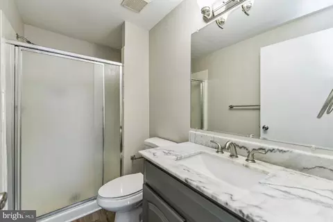 Bath - 5914 Michael Rd, Waldorf, MD 20601 photo 2 of 2