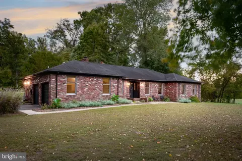 5915 River Rd, Bryans Road, MD 20616