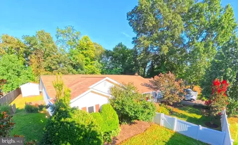 214 B Washington Ave, La Plata, MD 20646