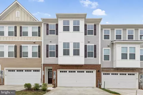 9656 Killenney Pl, Waldorf, MD 20601