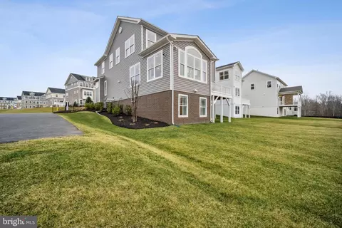5869 Calypso Ct, La Plata, MD 20646