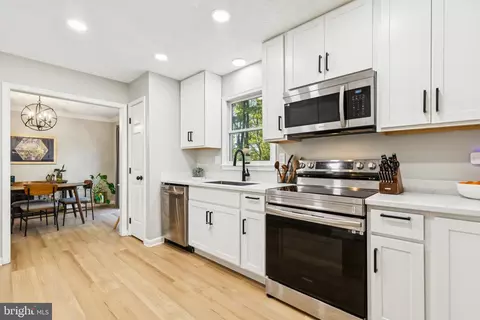 2765 Hamilton Rd, Waldorf, MD 20601 photo 4