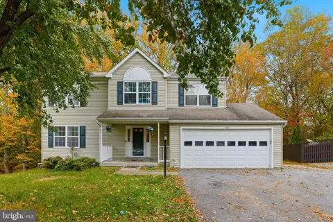 2401 Vidalia Ct, Waldorf, MD 20601