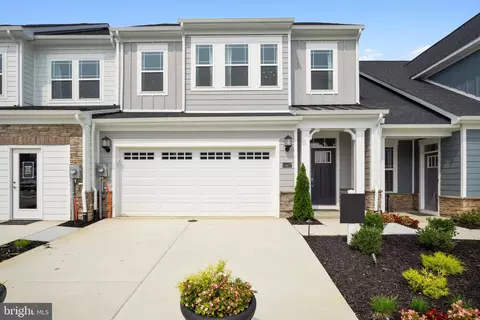 10639 Great Basin Pl, White Plains, MD 20695