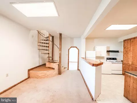 Entry Way - 7267 Benedict Ave, Benedict, MD 20612 photo 3 of 3