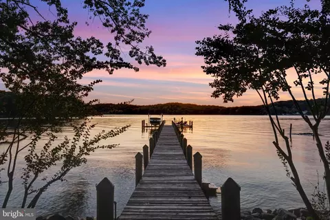 8535 Colleen Dr, Port Tobacco, MD 20677