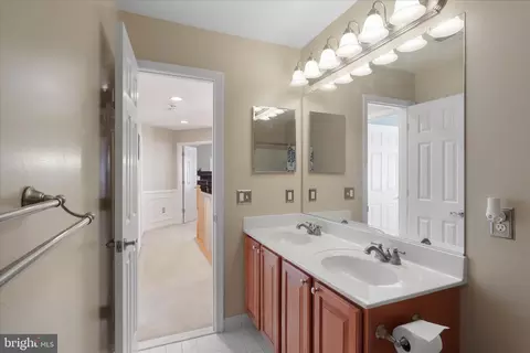 Entry Way - 5678 Cabinwood Ct, Indian Head, MD 20640 photo 8 of 14