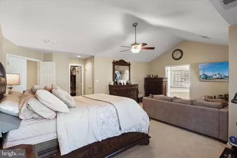 Bedroom - 5678 Cabinwood Ct, Indian Head, MD 20640 photo 3 of 9