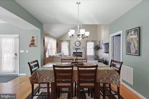 Dining - 5678 Cabinwood Ct, Indian Head, MD 20640 photo 4 of 4