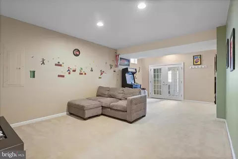 Entry Way - 5678 Cabinwood Ct, Indian Head, MD 20640 photo 9 of 14