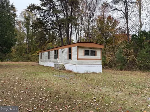 7930 Annapolis Woods Rd, Welcome, MD 20693