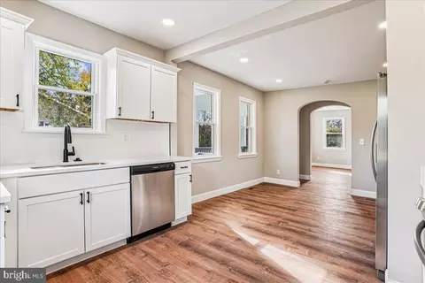15275 Lukes Ln, Hughesville, MD 20637