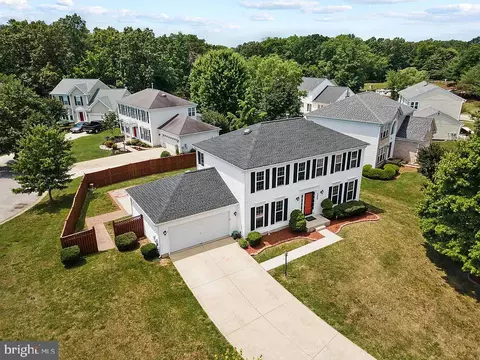 4609 Queens Grove St, White Plains, MD 20695