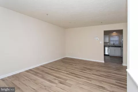 Living - 5704 Springfish Pl, Waldorf, MD 20603 photo 5 of 5