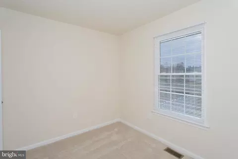 Bedroom - 5704 Springfish Pl, Waldorf, MD 20603 photo 8 of 11