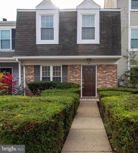 Exterior - 5704 Springfish Pl, Waldorf, MD 20603 photo 3 of 4