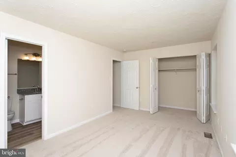 Bedroom - 5704 Springfish Pl, Waldorf, MD 20603 photo 3 of 11