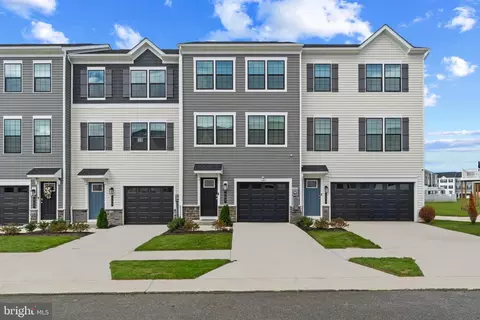 242 Soft Rush Ln, La Plata, MD 20646