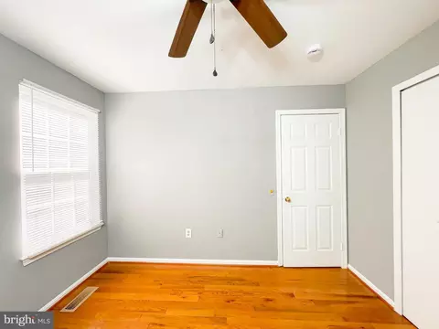 Bedroom - 5112 Blacksmith Ct, Waldorf, MD 20603 photo 3 of 7