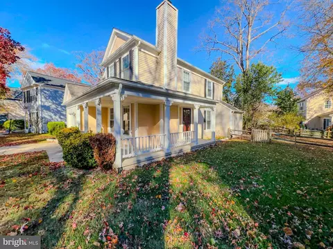 Exterior - 5112 Blacksmith Ct, Waldorf, MD 20603 photo 5 of 13