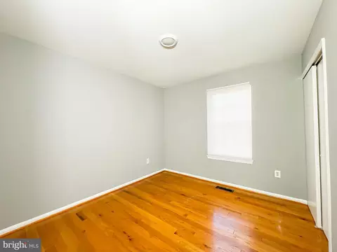 Bedroom - 5112 Blacksmith Ct, Waldorf, MD 20603 photo 5 of 7