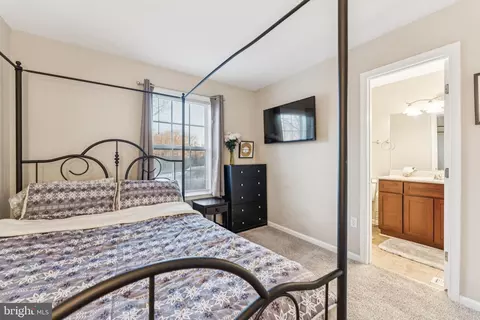 Bedroom - 2688 Winbrell Ct, Waldorf, MD 20601 photo 1 of 5