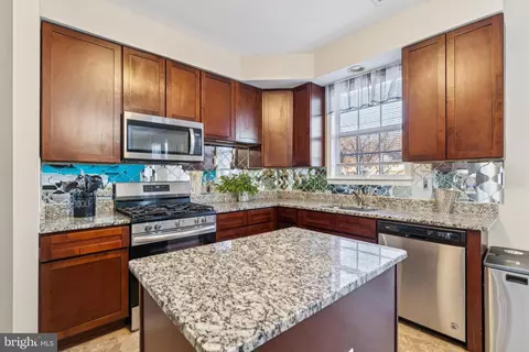 Kitchen - 2688 Winbrell Ct, Waldorf, MD 20601 photo 2 of 4