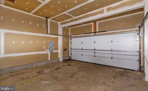 Entry Way - 2688 Winbrell Ct, Waldorf, MD 20601 photo 5 of 5