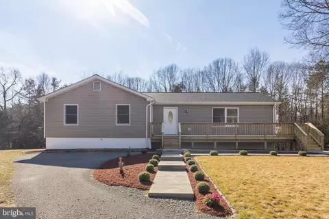 11590 Maryland Point Rd, Nanjemoy, MD 20662