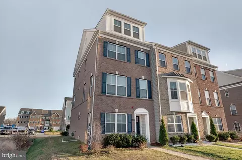 11480 Mary Shelley Pl, White Plains, MD 20695