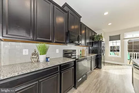 2905 Chalkstone Pl, Waldorf, MD 20601 photo 9