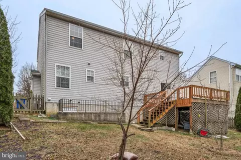 Exterior - 2264 Rolling Meadows St, Waldorf, MD 20601 photo 7 of 8