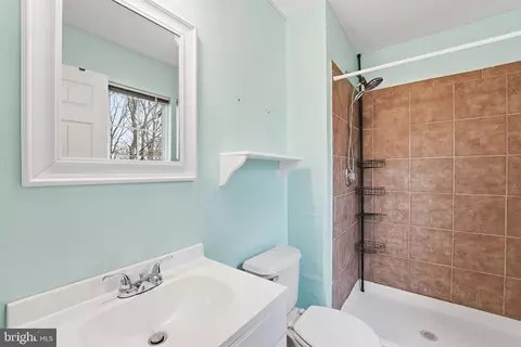 Bath - 3623 Matlock Pl, Waldorf, MD 20602 photo 1 of 1