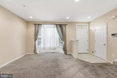 Living - 3623 Matlock Pl, Waldorf, MD 20602 photo 2 of 2