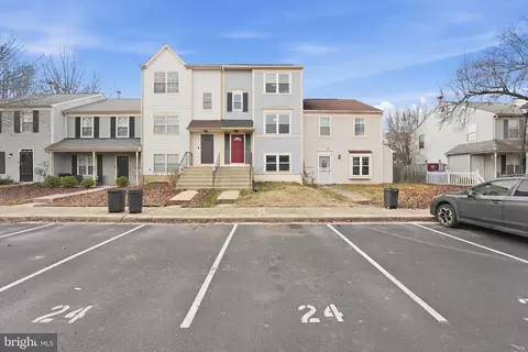 24 Oakside Ln, Indian Head, MD 20640