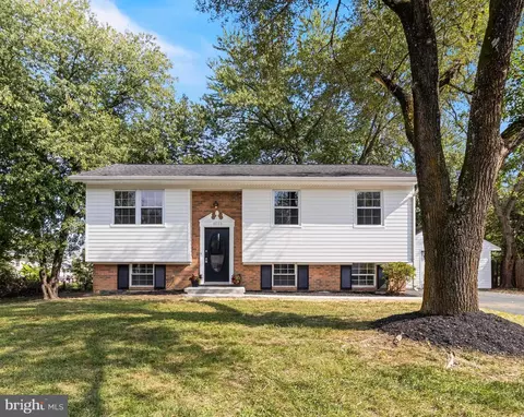4550 Tate St, White Plains, MD 20695