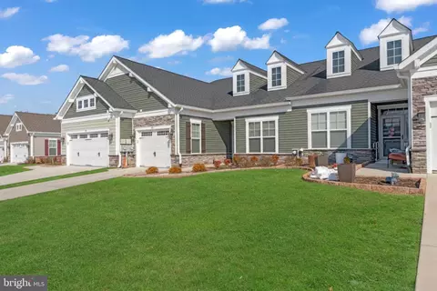 56 Camden Cir, La Plata, MD 20646