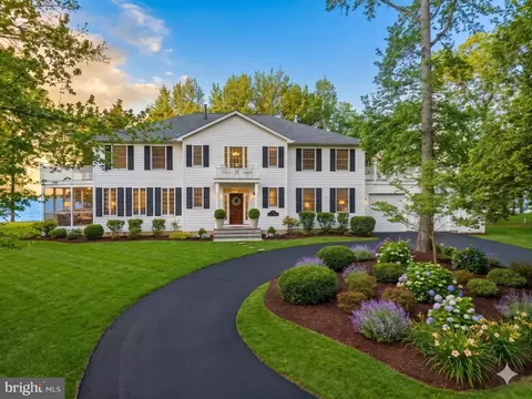 1325 Liverpool Point Rd, Nanjemoy, MD 20662