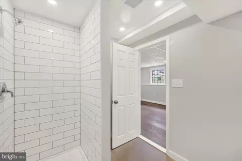 Entry Way - 2240 Bridle Path Dr, Waldorf, MD 20601 photo 2 of 2
