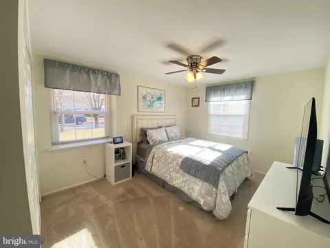 Bedroom - 5932 Michael Rd, Waldorf, MD 20601 photo 3 of 4