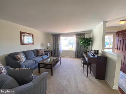 Living - 5932 Michael Rd, Waldorf, MD 20601 photo 1 of 3